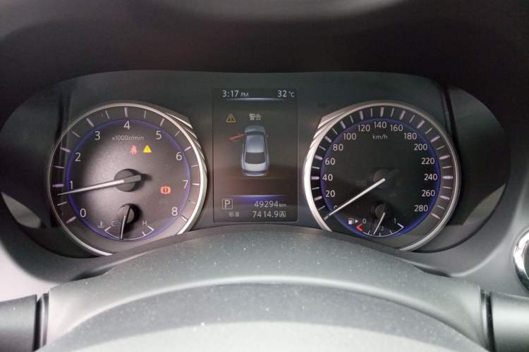 Used Infiniti Q50L 2016 2.0T Comfort Edition Instrument Cluster