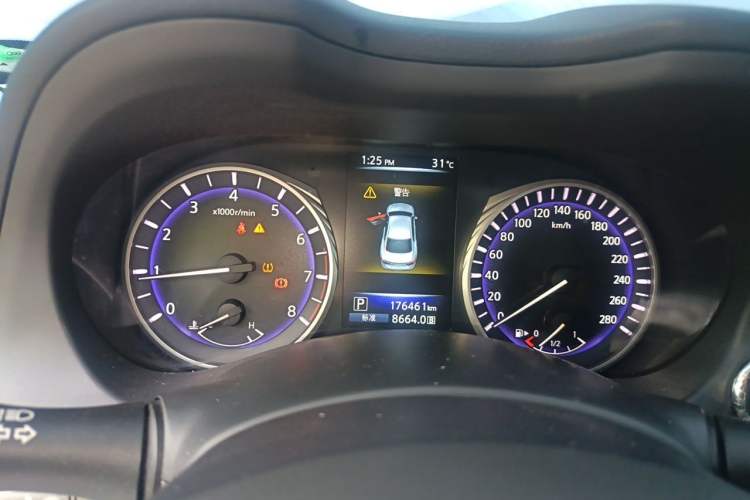 Used Infiniti Q50L 2016 2.0T Enjoyment Edition Instrument Cluster