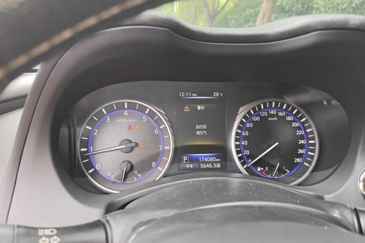 Used Infiniti Q50L 2016 2.0T Enjoyment Edition Instrument Cluster