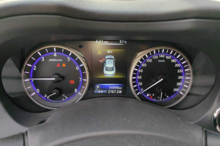 Used Infiniti Q50L 2016 2.0T Comfort Edition Instrument Cluster