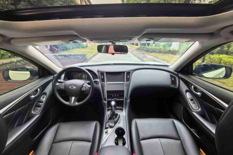Used Infiniti Q50L 2016 2.0T Comfort Edition Interior 1