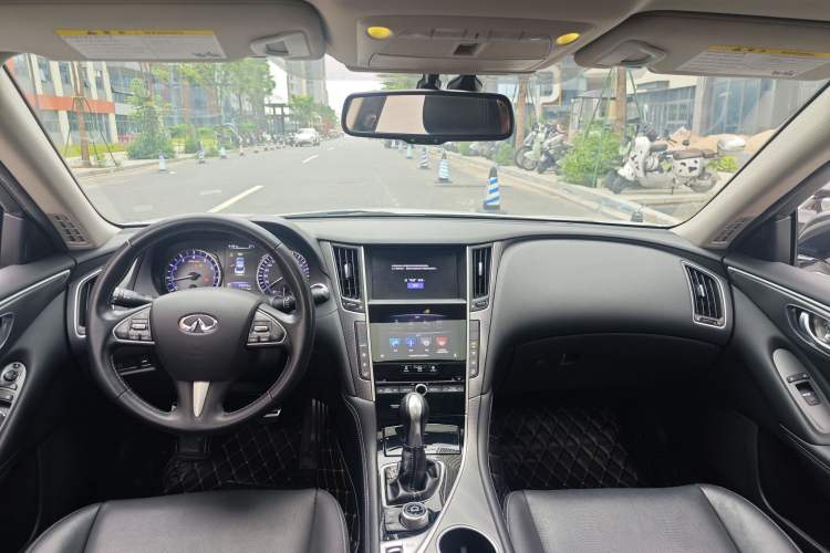 Used Infiniti Q50L 2016 2.0T Enjoyment Edition Interior 1