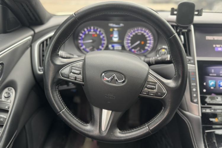Used Infiniti Q50L 2016 2.0T Enjoyment Edition Interior 2