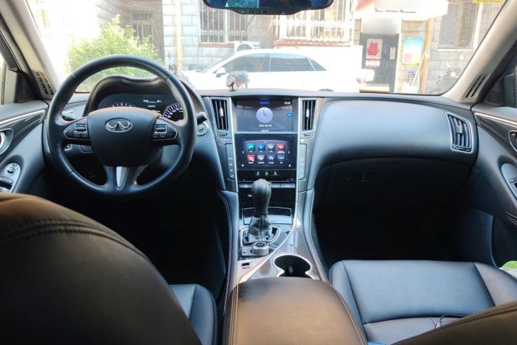 Used Infiniti Q50L 2016 2.0T Comfort Edition Interior 2