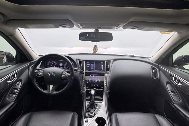 Used Infiniti Q50L 2016 2.0T Ambition Edition Interior 2