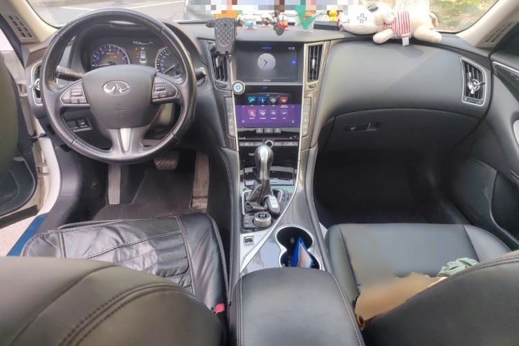 Used Infiniti Q50L 2016 2.0T Comfort Edition Interior 2