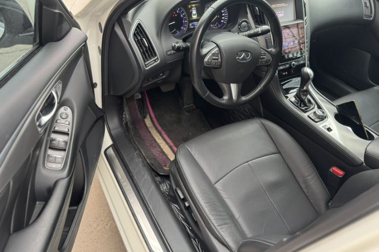 Used Infiniti Q50L 2016 2.0T Enjoyment Edition Interior 5