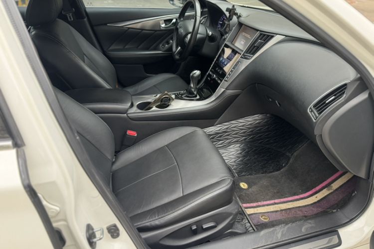 Used Infiniti Q50L 2016 2.0T Enjoyment Edition Interior 7