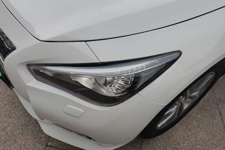 Used Infiniti Q50L 2016 2.0T Enjoyment Edition Left Front Headlight