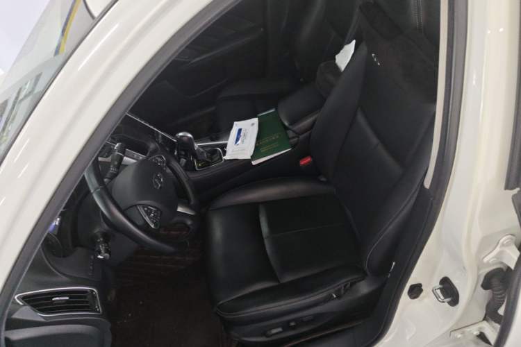 Used Infiniti Q50L 2016 2.0T Enjoyment Edition Left Front Seat