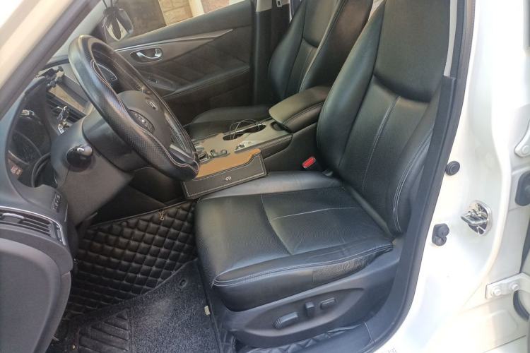 Used Infiniti Q50L 2016 2.0T Ambition Edition Left Front Seat