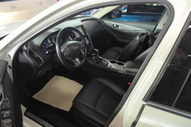Used Infiniti Q50L 2016 2.0T Ambition Edition Left Front Seat
