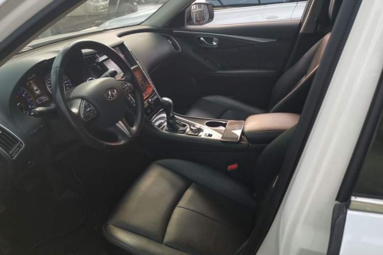 Used Infiniti Q50L 2016 2.0T Comfort Edition Left Front Seat