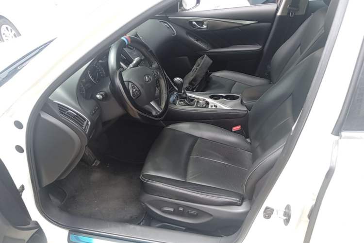 Used Infiniti Q50L 2016 2.0T Ambition Edition Left Front Seat