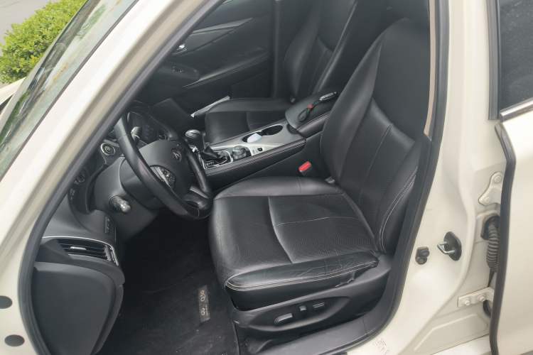 Used Infiniti Q50L 2016 2.0T Enjoyment Edition Left Front Seat