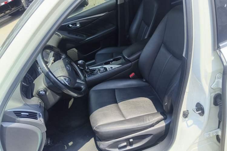Used Infiniti Q50L 2016 2.0T Comfort Edition Left Front Seat
