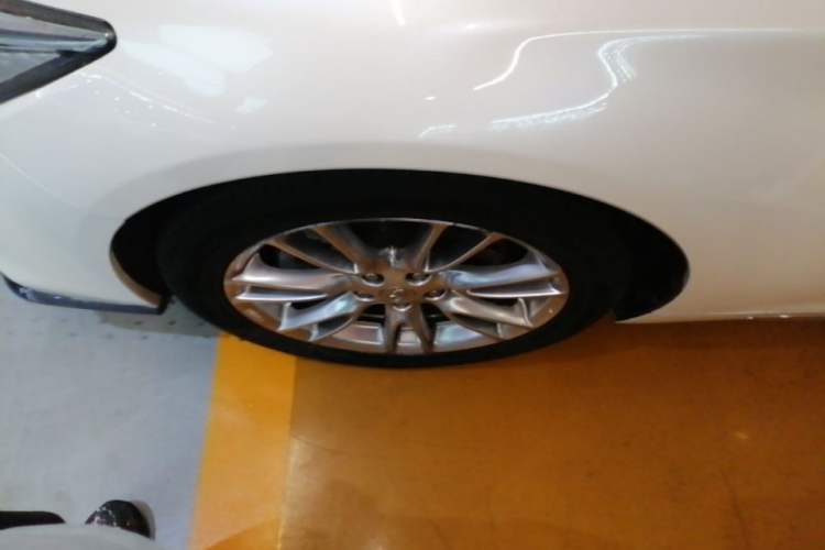 Used Infiniti Q50L 2016 2.0T Ambition Edition Left Front Wheel Hub