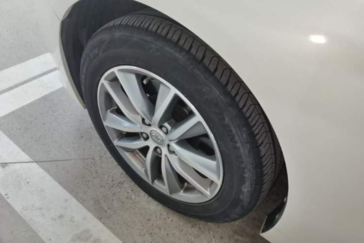Used Infiniti Q50L 2016 2.0T Enjoyment Edition Left Front Wheel Hub