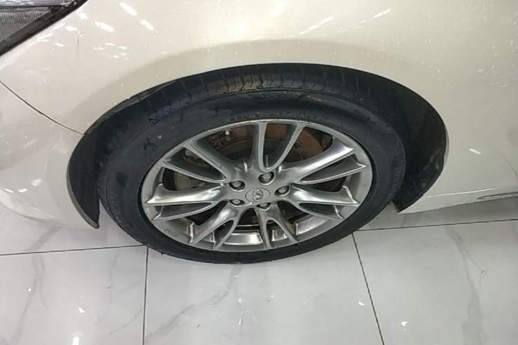 Used Infiniti Q50L 2016 2.0T Ambition Edition Left Front Wheel Hub