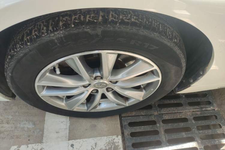 Used Infiniti Q50L 2016 2.0T Enjoyment Edition Left Front Wheel Hub