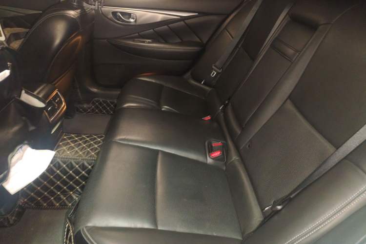 Used Infiniti Q50L 2016 2.0T Ambition Edition Left Rear Seat