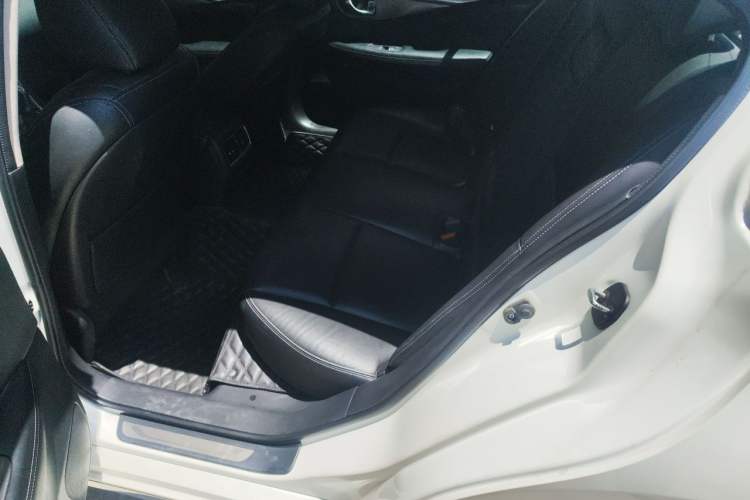 Used Infiniti Q50L 2016 2.0T Enjoyment Edition Left Rear Seat
