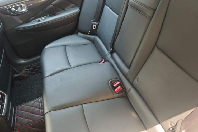 Used Infiniti Q50L 2016 2.0T Comfort Edition Left Rear Seat