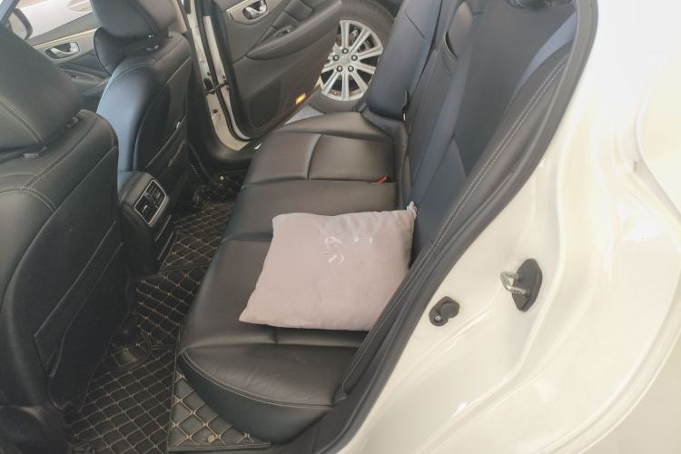Used Infiniti Q50L 2016 2.0T Enjoyment Edition Left Rear Seat