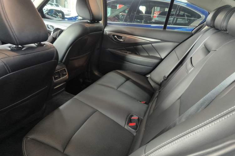 Used Infiniti Q50L 2016 2.0T Ambition Edition Left Rear Seat