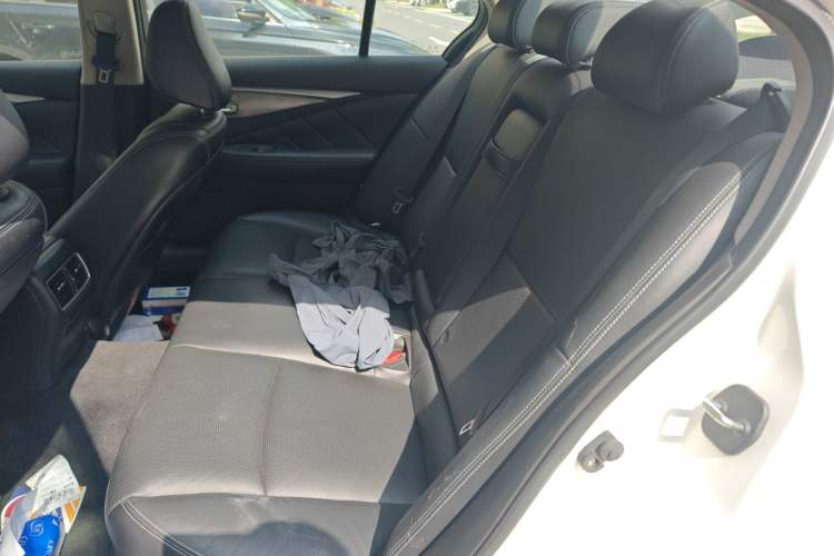 Used Infiniti Q50L 2016 2.0T Enjoyment Edition Left Rear Seat