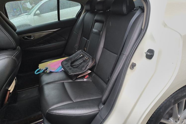 Used Infiniti Q50L 2016 2.0T Ambition Edition Left Rear Seat