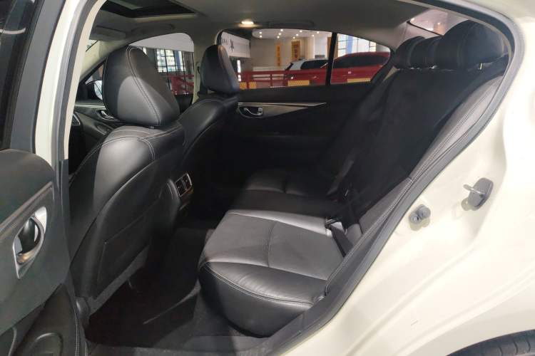 Used Infiniti Q50L 2016 2.0T Enjoyment Edition Left Rear Seat