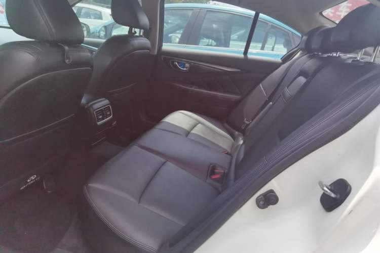 Used Infiniti Q50L 2016 2.0T Comfort Edition Left Rear Seat