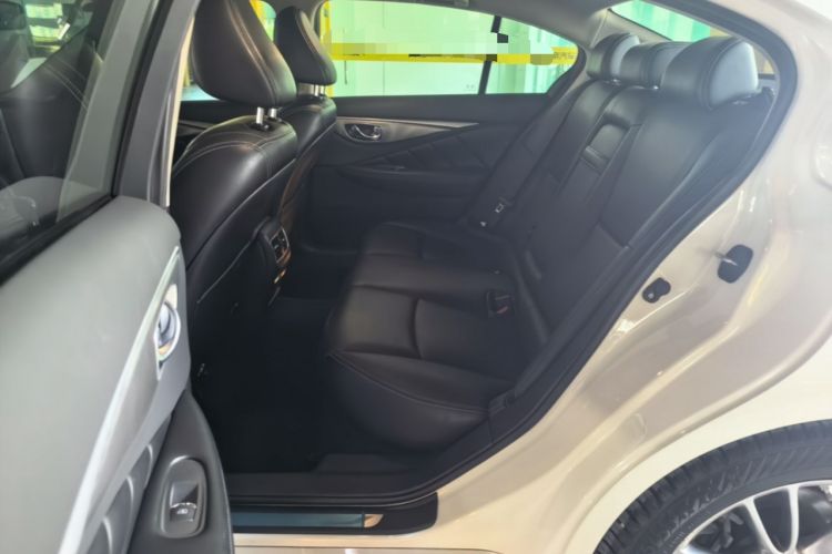 Used Infiniti Q50L 2016 2.0T Ambition Edition Left Rear Seat