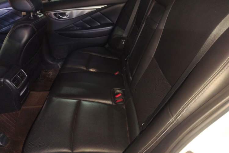 Used Infiniti Q50L 2016 2.0T Ambition Edition Left Rear Seat