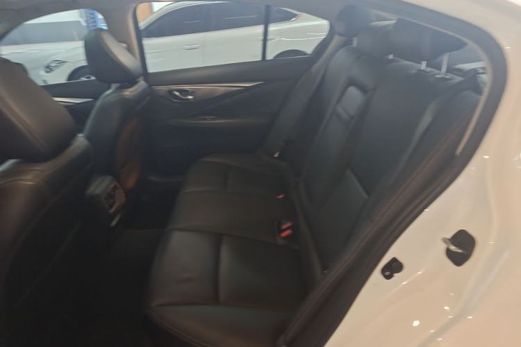 Used Infiniti Q50L 2016 2.0T Enjoyment Edition Left Rear Seat