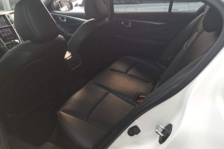 Used Infiniti Q50L 2016 2.0T Comfort Edition Left Rear Seat
