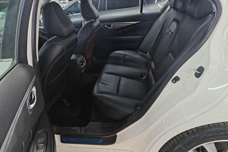 Used Infiniti Q50L 2016 2.0T Enjoyment Edition Left Rear Seat