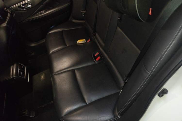 Used Infiniti Q50L 2016 2.0T Enjoyment Edition Left Rear Seat