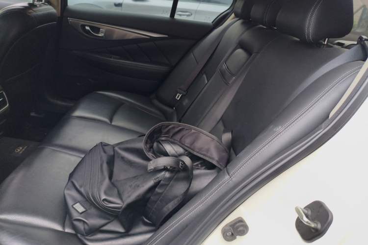 Used Infiniti Q50L 2016 2.0T Enjoyment Edition Left Rear Seat