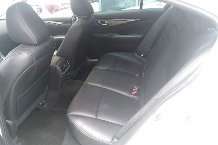 Used Infiniti Q50L 2016 2.0T Ambition Edition Left Rear Seat