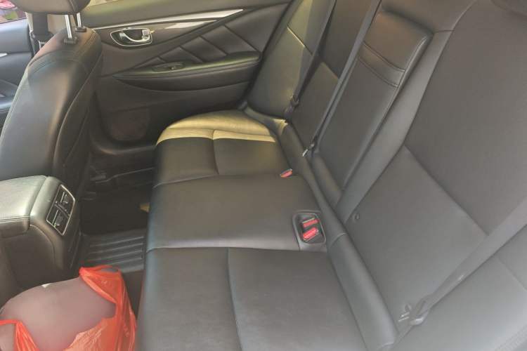 Used Infiniti Q50L 2016 2.0T Comfort Edition Left Rear Seat