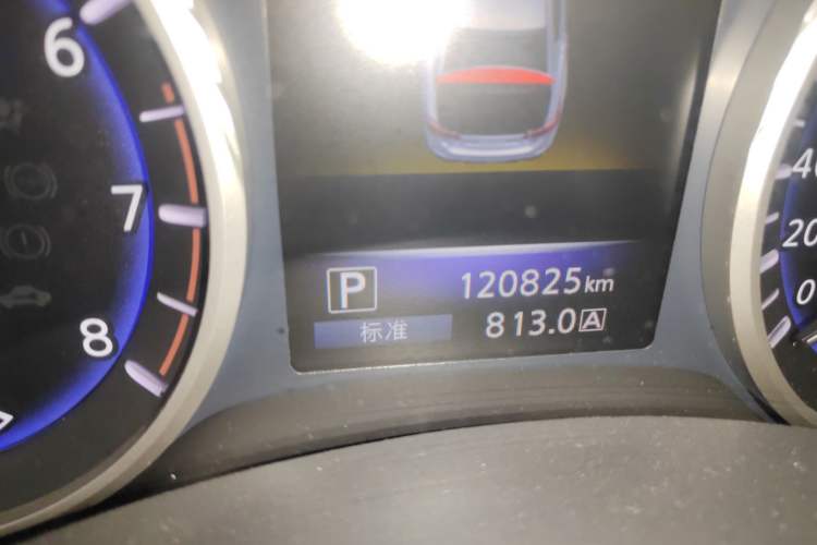 Used Infiniti Q50L 2016 2.0T Elite Sport Edition Odometer Close Up