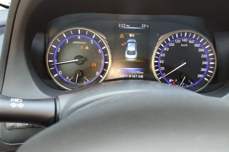 Used Infiniti Q50L 2016 2.0T Enjoyment Edition Odometer Close Up