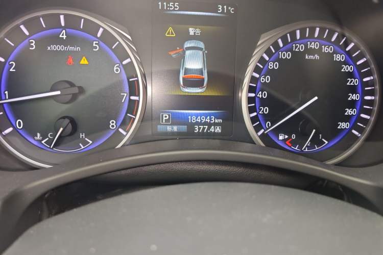 Used Infiniti Q50L 2016 2.0T Comfort Edition Odometer Close Up