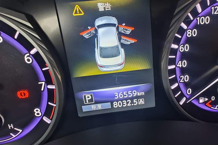 Used Infiniti Q50L 2016 2.0T Enjoyment Edition Odometer Close Up