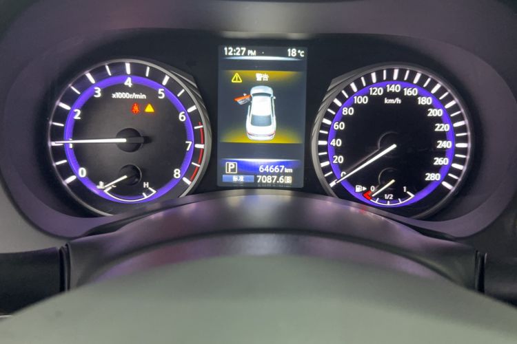 Used Infiniti Q50L 2016 2.0T Comfort Edition Odometer Close Up