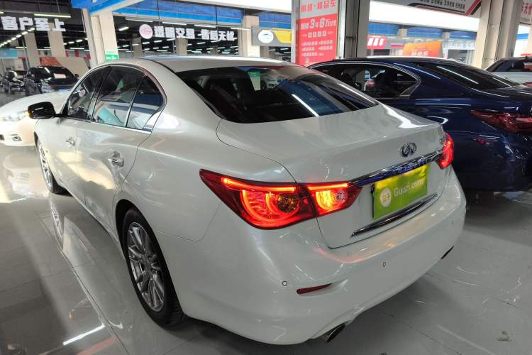 Used Infiniti Q50L 2016 2.0T Ambition Edition Rear Left 45 Deg