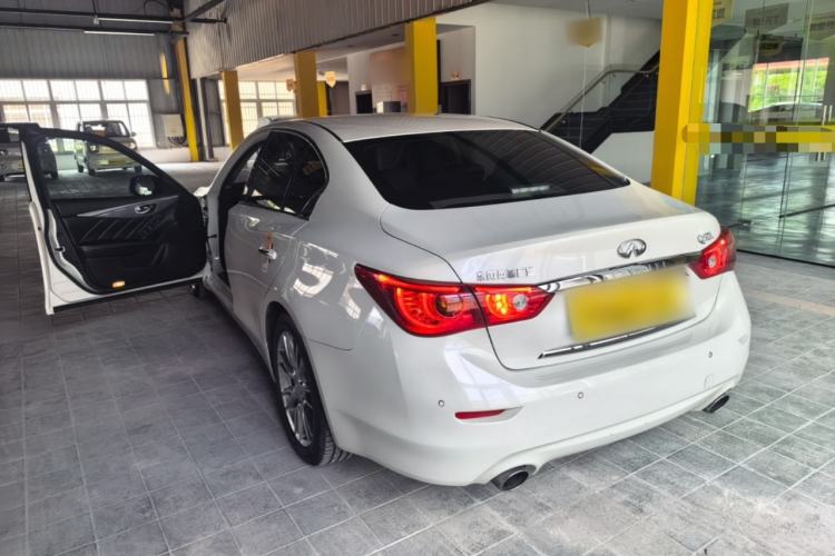 Used Infiniti Q50L 2016 2.0T Ambition Edition Rear Left 45 Deg