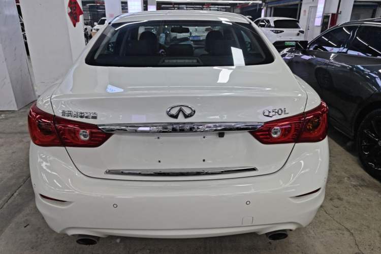 Used Infiniti Q50L 2016 2.0T Enjoyment Edition Rear